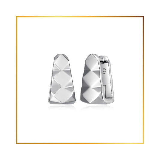 Boucle d'oreille Elle huggies triangle