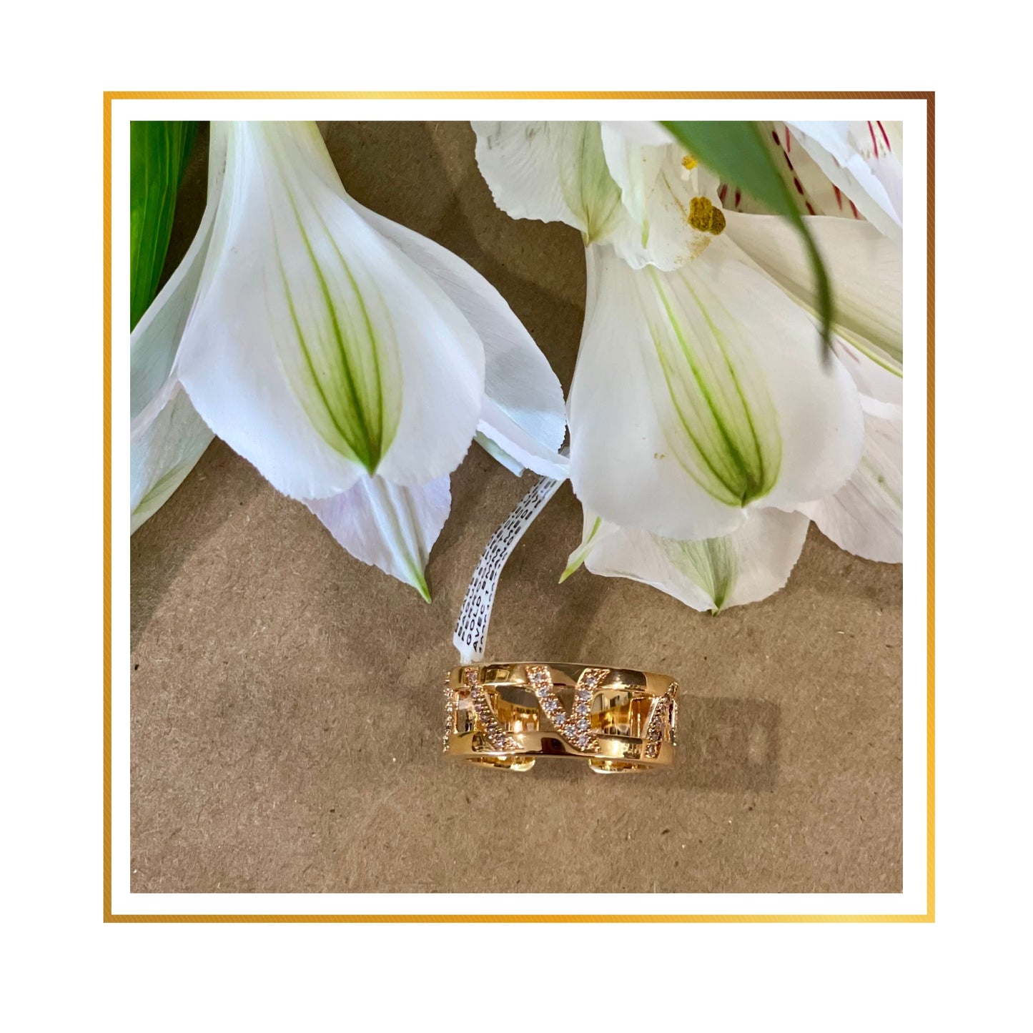 Bague Georgette. Précieuse 8mm perroquet
